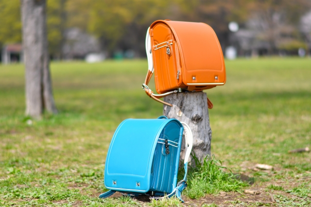 ランドセル AirTag 子ども 見守り